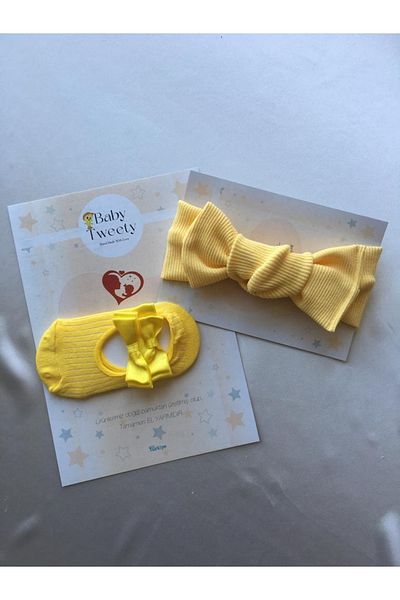 Baby Tweety مجموعة من قطعتين باللون الأصفر مصنوعة يدويًا - باندانا وجوارب باليرينا للفتيات الصغيرات