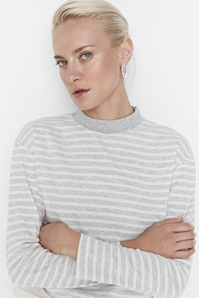 Trendyol Collection T-Shirt - Gray - Regular
