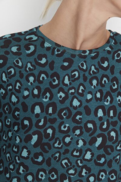 Trendyol Collection Green Patterned Oversize Knitted Blouse TWOAW23BZ00389