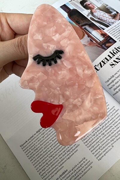 BUNNY Ženski model sa koštanom kopčom