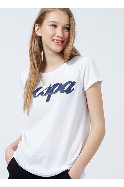 U.S. Polo Assn. Bean-ıy22 Tricou de damă alb cu imprimeu standard cu gât turnu