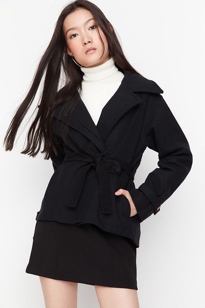 Trendyol Collection Černý páskový kabát