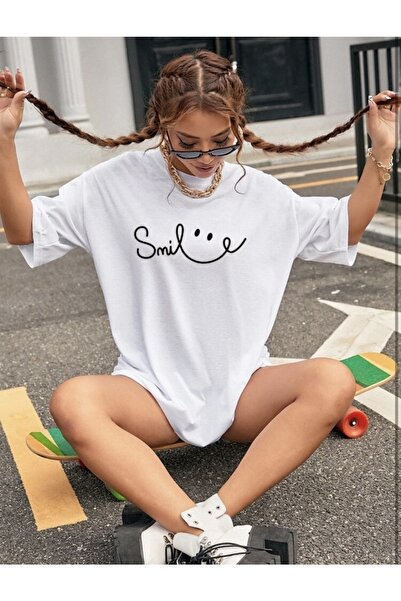 LOUİSA Oversize Unisex Λευκό Tshirt με Smile Written