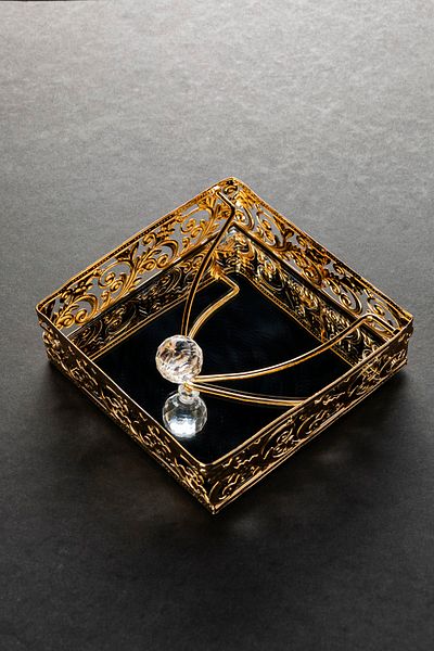 ASYA BAZAAR Table Top Metal Napkin Gold Mirrored Wrought Iron Napkin Holder party Table organization