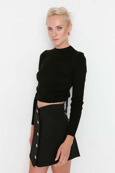 Trendyol Collection TWOAW22KZ1904 Model Black Crop Knitwear Pulover