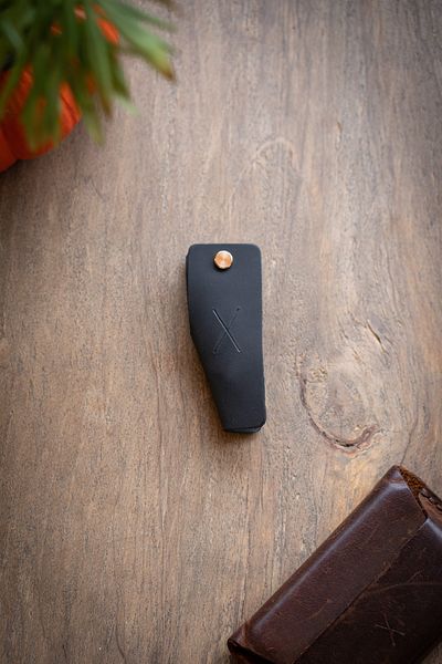 minimal X design Leather Keychain V 2-3 Key Capacity - Black Crazy - Minimalist Design