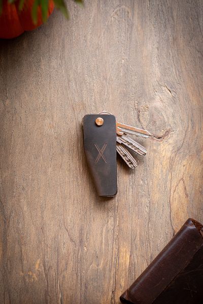 minimal X design Leather Keychain V 2-3 Key Capacity - Chestnut Crazy - Minimalist Design