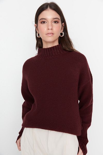 Trendyol Collection Burgunderfarbener, weicher, strukturierter Basic-Strickpullover mit weiter Passform TWOAW23KZ00490