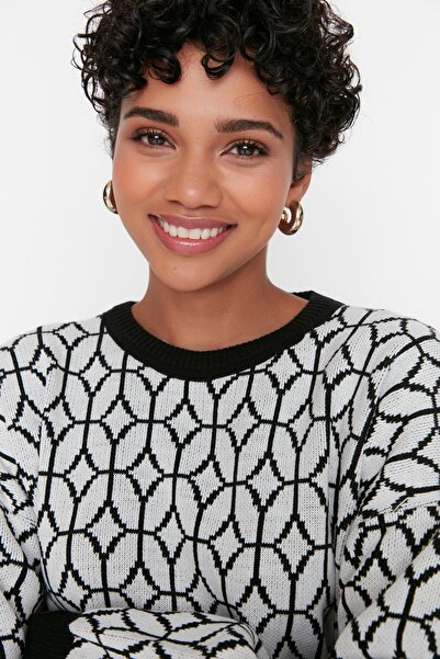 Trendyol Modest Black Geometric Patterned Sweater-Pants Knitwear Set TCTAW23US00006