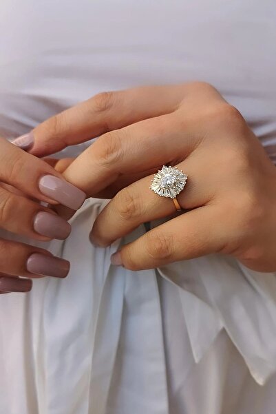 Utku Kuyumculuk 14 Ayar Baget Taşlı Tasarım Oval Tektaş Yüzük