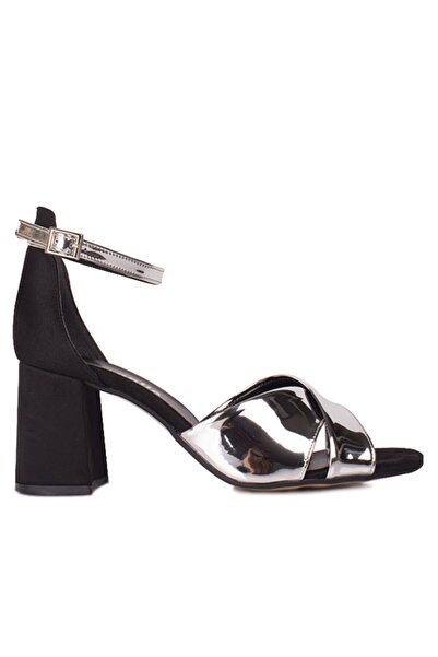 Fitbas 111171 771 صندل نسائي بكعب مرآة فضي مقاس كبير وصغير