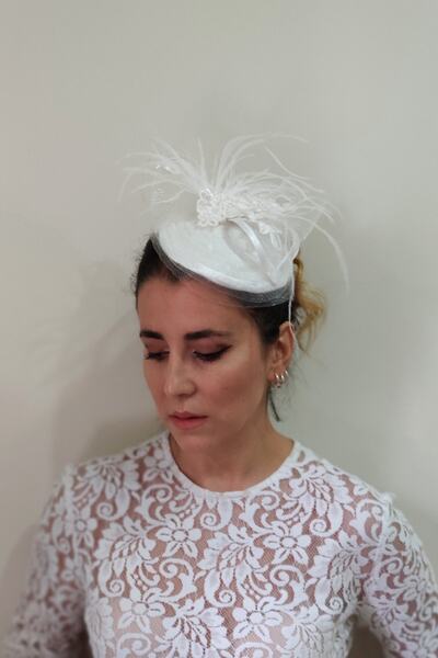 Fiyonklu Tüy Detaylı Gelin Kep, Nikah Şapkası