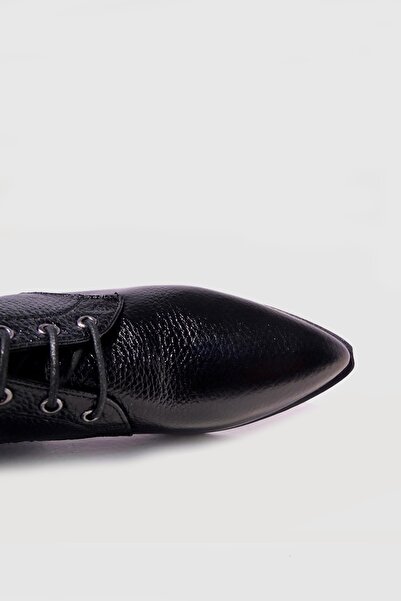 TUNAELLİ Hakiki Doğal Deri Bağcıklı Siyah Kadın Bot