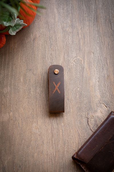 minimal X design Leather Keychain Long 2-3 Key Capacity - Tan Crazy - Minimalist Design