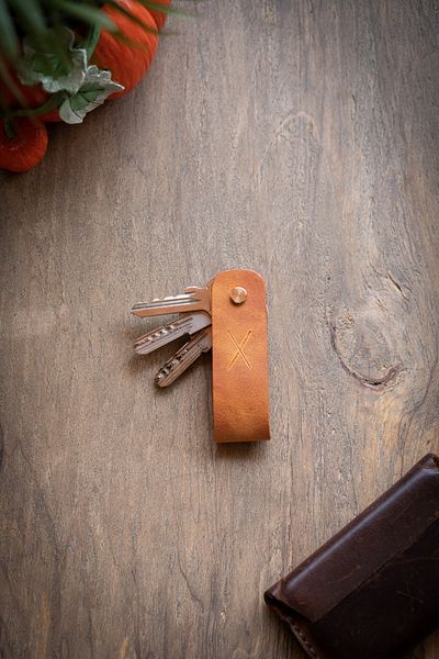 minimal X design Leather Keychain Long 2-3 Key Capacity - Camel - Minimalist Design