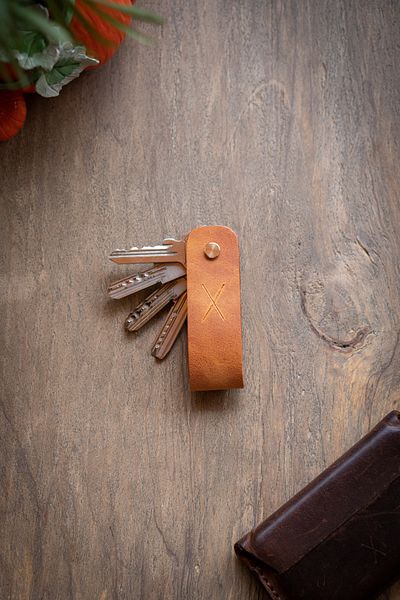 minimal X design Leather Keychain Long 3-4 Key Capacity - Camel - Minimalist Design