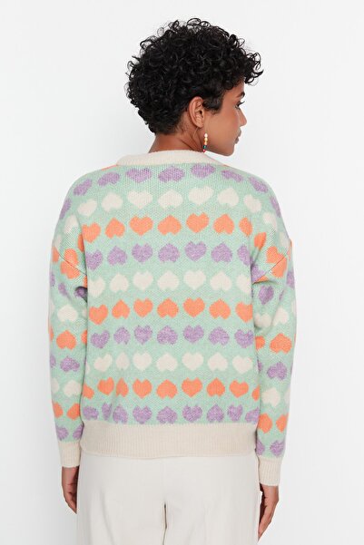 Trendyol Collection Mátový úpletový svetr s měkkou texturou s vlastním vzorem TWOAW20KZ1017