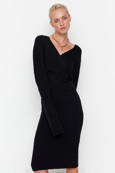 Trendyol Collection Black Double-breasted Knitwear Top and Bottom Set TWOAW23AU00102