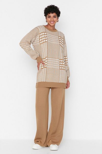 Trendyol Modest Σετ Πλεκτά Πουλόβερ-Παντελόνι Camel Houndstooth TCTAW23US00007