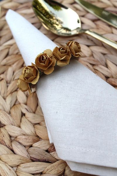 Emtory Home 6-Piece Mustard Rose Bunch Wicker Rope Ring Napkin Ring