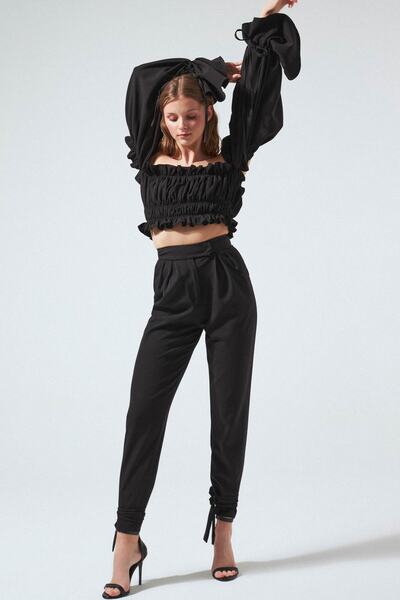 BERFUĞ KIRAN Beli Pens Detaylı Bileği Bağlamalı Pantolon Siyah