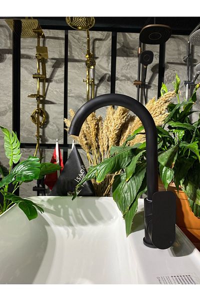 İSAOĞLU YAPI Matte Black Diamond Design Kitchen Faucet Black Sink Faucet Black Kitchen Faucet