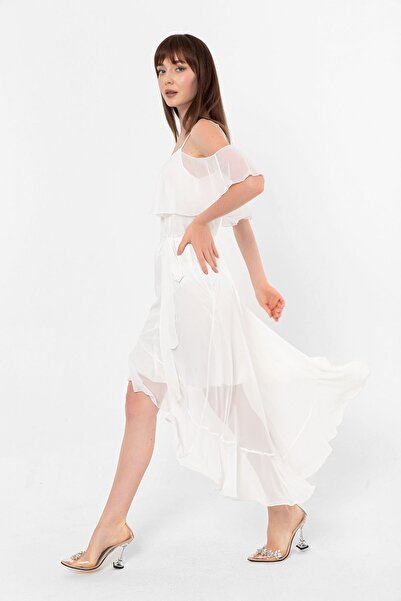 Laranor Ασύμμετρο φόρεμα από σιφόν με ρυθμιζόμενο λαιμόκοψη και κρόσσια στο κάτω μέρος της φούστας