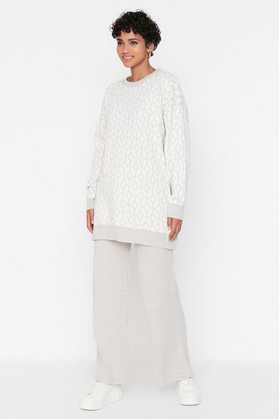 Trendyol Modest Bézs, geometrikus mintás pulóver-nadrág kötöttáru szett TCTAW23US00006
