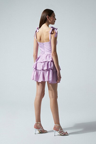 BERFUĞ KIRAN Göğüsü Detaylı Omuzdan Bağlamalı Elbise Lila