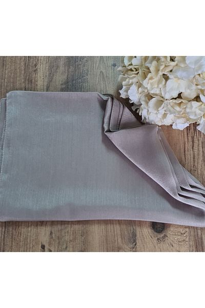 Nilbutik Shiny Shawls with Janjan