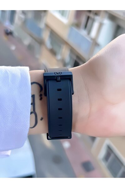 Q&Q Unisex Wristwatch Silicone Cord Waterproof Teenager Watch Sports Model