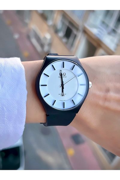 Q&Q Unisex Wristwatch Silicone Cord Waterproof Teenager Watch Sports Model