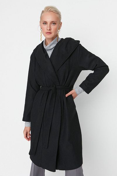 Trendyol Collection Černý pásek široký střih oversize kabát s kapucí TWOAW22KB0082