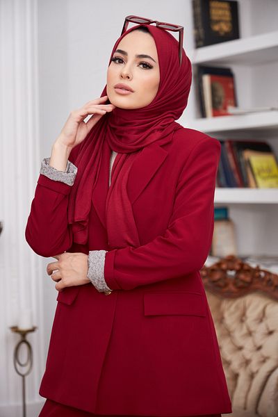 Naciye Sultan شال قطني ممشط باللون العنابي