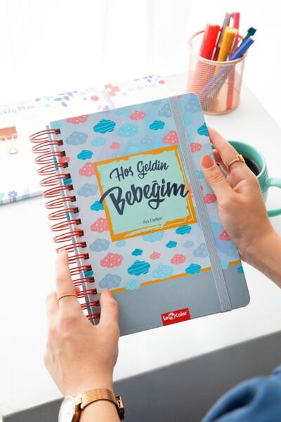 Le Color Cartea de amintiri pentru bebelusi si jurnal de sarcina 17x24 120gr