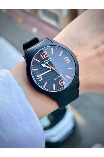 Q&Q Unisex Wristwatch Silicone Cord Waterproof Sports Model
