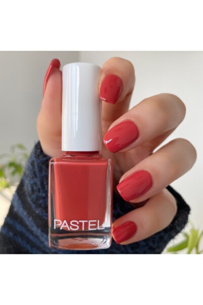 Pastel Parlatıcı Özelliğe Sahip Oje | 13 Ml 251