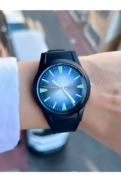 Q&Q Unisex Wristwatch Silicone Cord Waterproof Sports Model