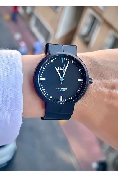 Q&Q Unisex Wristwatch Silicone Cord Waterproof Sports Model