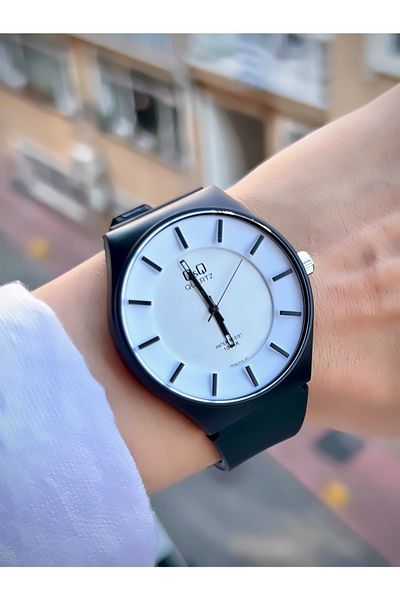 Q&Q Unisex Wristwatch Silicone Cord Waterproof Teenager Watch Sports Model