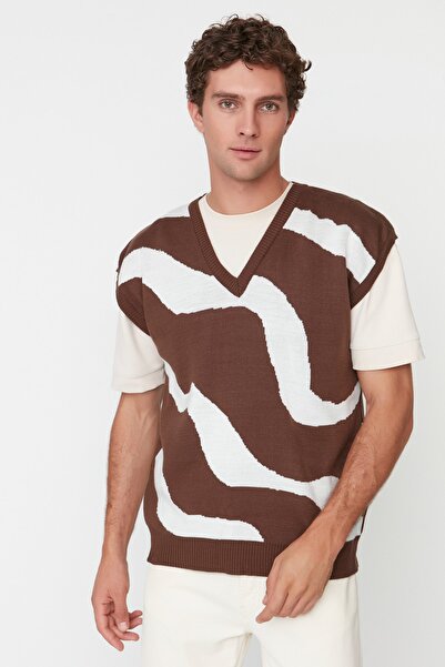 Trendyol Collection Sweater Vest - Brown - Fitted