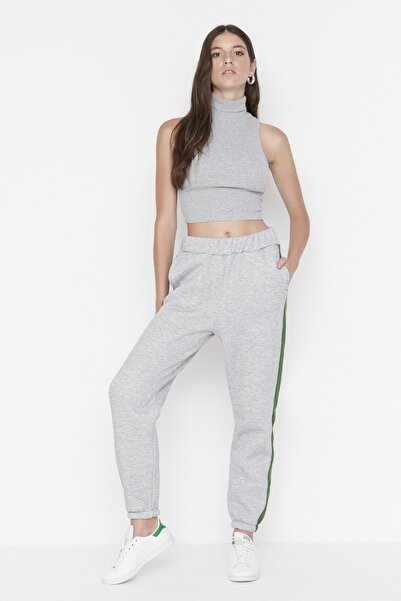 Trendyol Collection Gray Stripe Detailed Raised Thick Fleece Inside Knitted Sweatpants TWOAW23EA00048