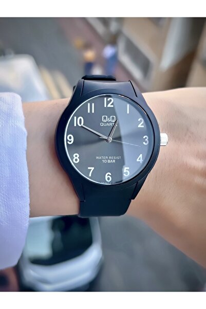 Q&Q ساعة يد للجنسين مع حزام سيليكون - ضمان لمدة عامين، موديل رياضي مقاوم للماء