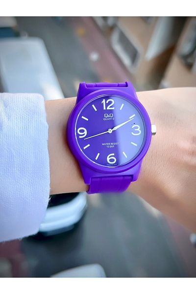 Q&Q Unisex Wristwatch Silicone Cord Waterproof Sports Model