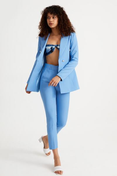 Genel Markalar Düğmeli Sahte Cepli Blazer Ceket Boru Paça Kemerli Cepli Esnek Pantolon Takım Elbise