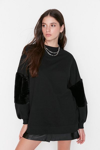Trendyol Collection Черен овърсайз тънък плетен суичър TWOAW23SW00691