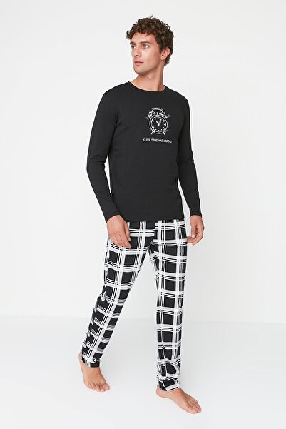 Trendyol Collection Μαύρο σετ πιτζάμες με λαιμόκοψη 100% βαμβακερή κανονική εφαρμογή THMAW22PT0441