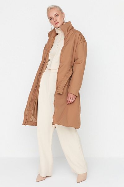 Trendyol Collection Jachetă cu puf matlasată supradimensionată maro TWOAW23MO00316