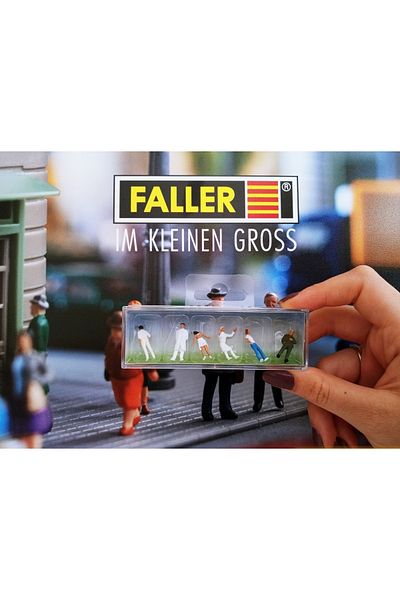 Faller 1:87 Ho Doctors and Patients Figure Set--150946