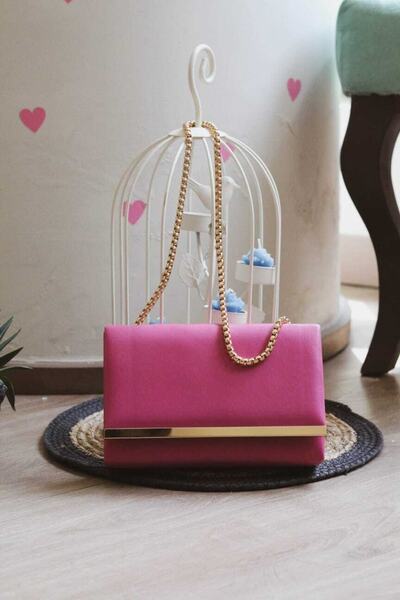 Moom Bag Kadın Fuşya Şerit Detaylı Zincirli Omuz Çantası